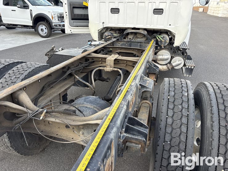 ford-f750-xlt-image-18