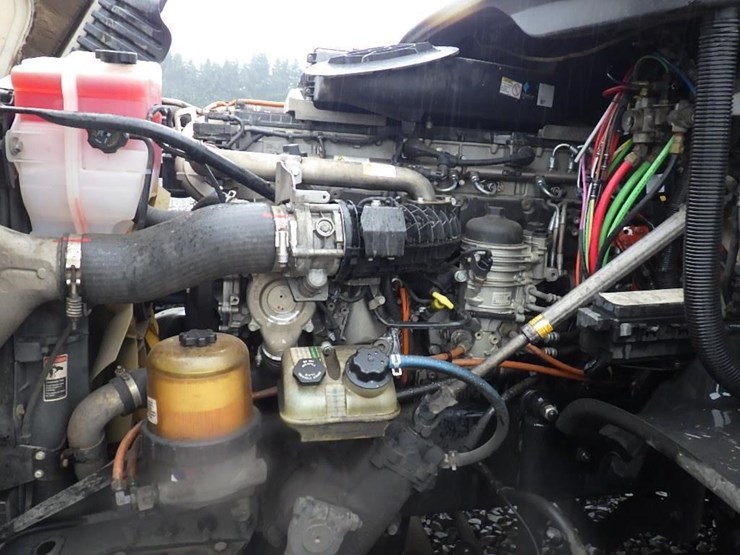 freightliner-cascadia-125-image-30