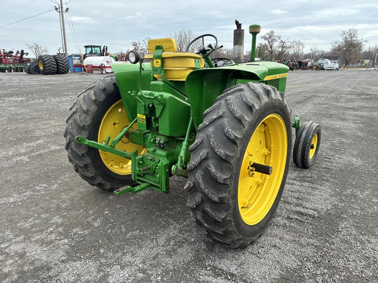 john-deere-3020d-image-5