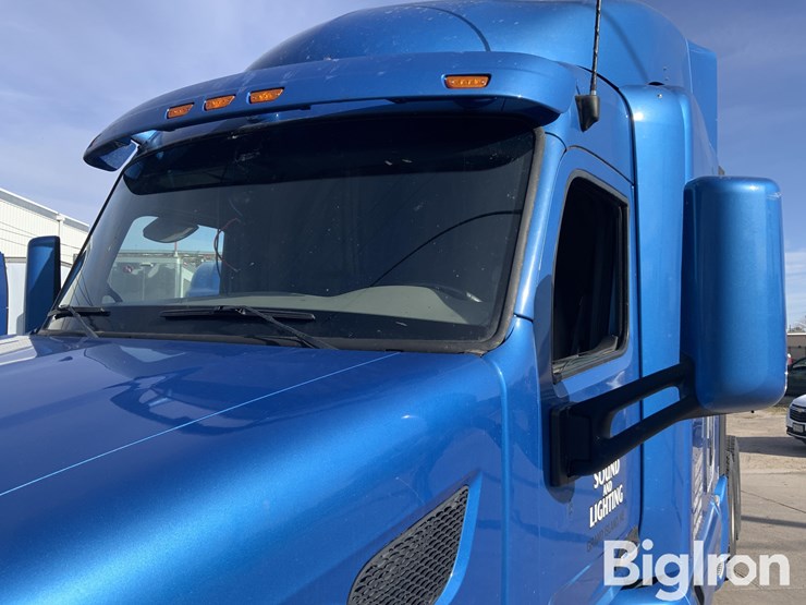 2013-peterbilt-579-image-10