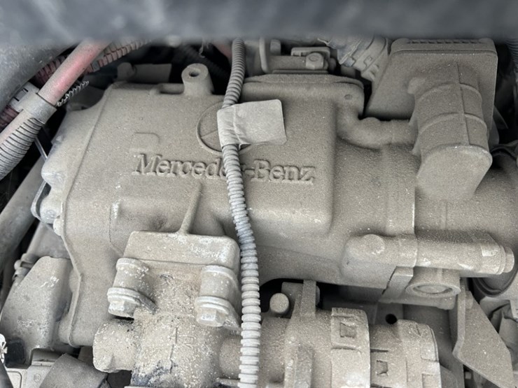 2009-freightliner-m2-s/a-asphalt-patch-truck-image-38