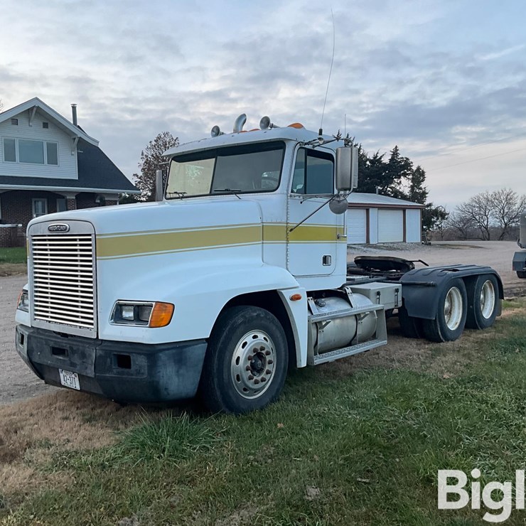 2001 FREIGHTLINER FLD120