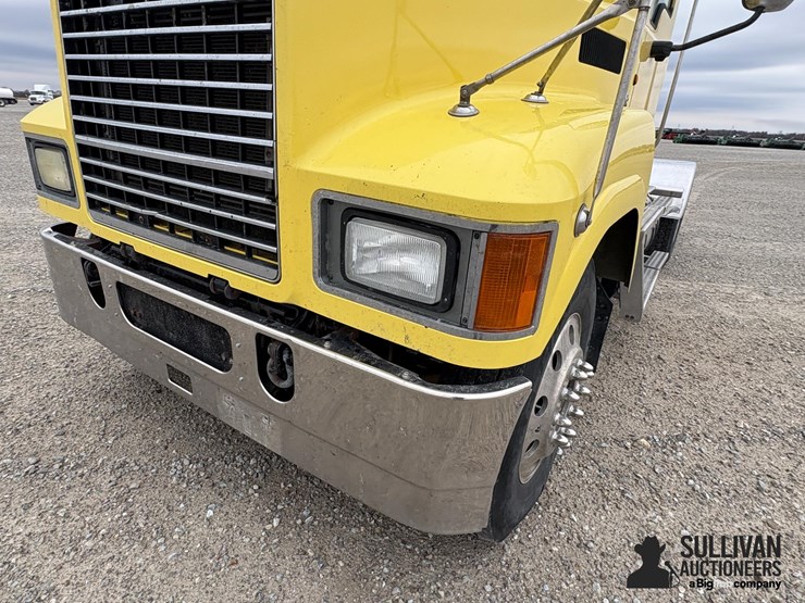 2013-mack-chu613-pinnacle-t/a-day-cab-truck-tractor-image-13