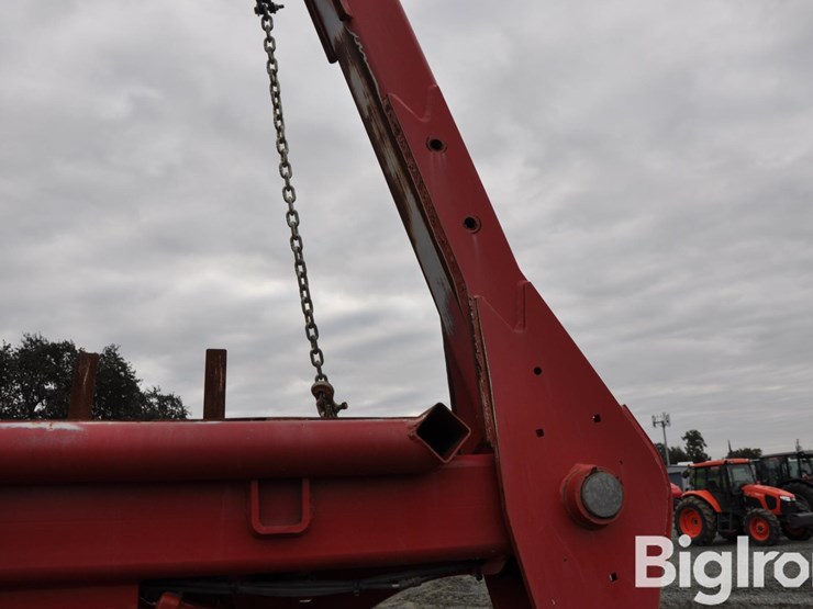 2022-proag-bale-titan-bale-skooper-image-13