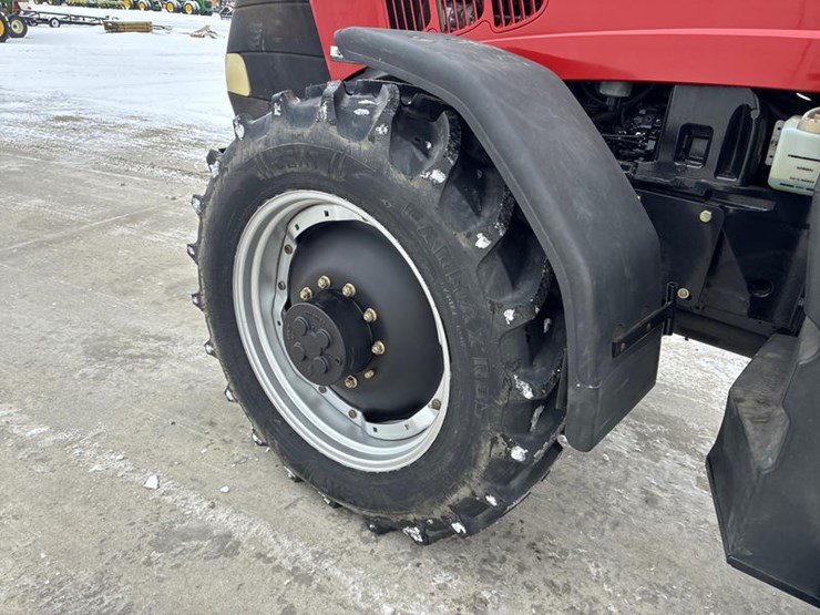 case-ih-magnum-190-image-46