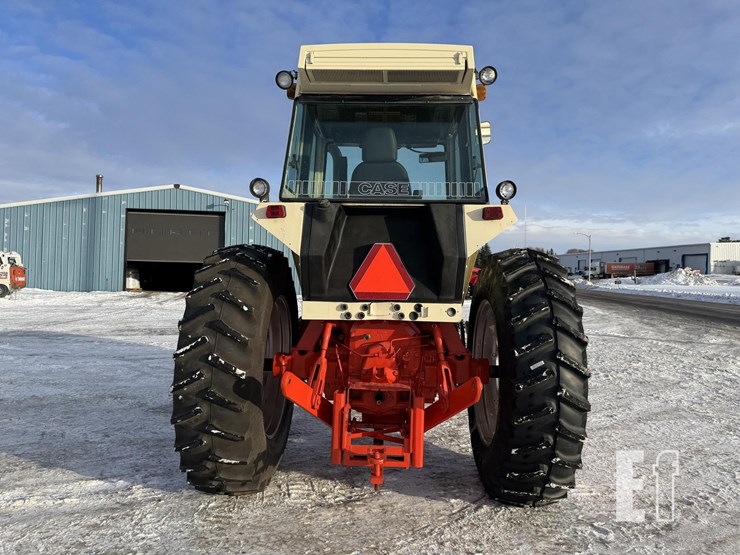 j-i-case-2290-image-5