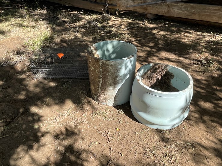 #3668-•-large-pipe-fittings-and-animal-cage-image-2