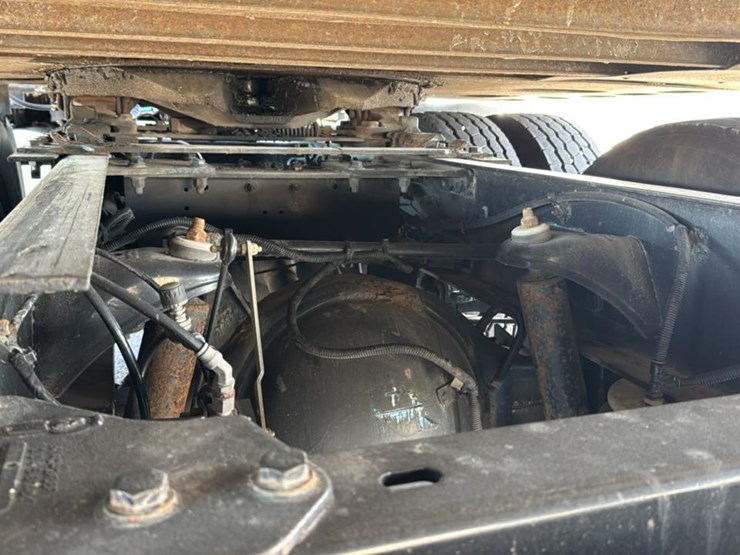 2019-kenworth-t680-image-38