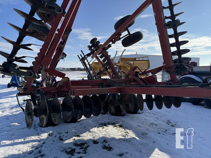 case-ih-3900-image-13