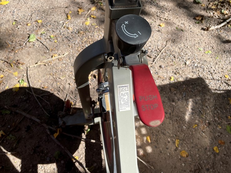 #3709-•-sunny-exercise-bike-image-8