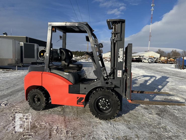 2024-tailift-pfg30-image-5