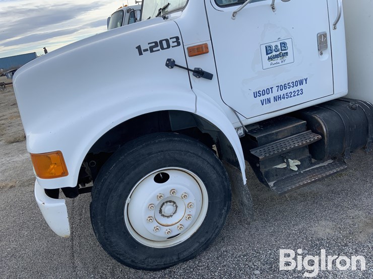 international-4900-image-9