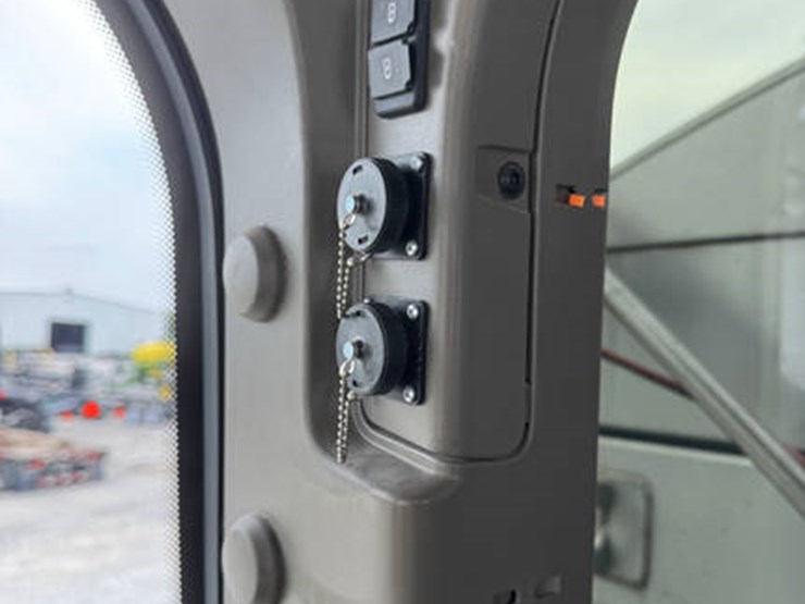 john-deere-800r-image-65