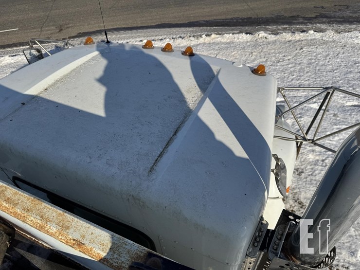 2014-kenworth-t370-image-30