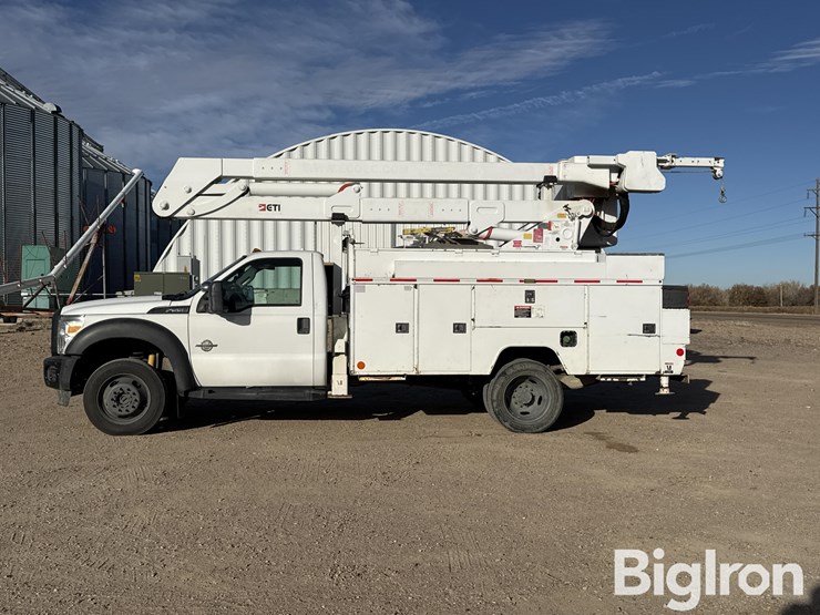 ford-f550-xlt-image-8