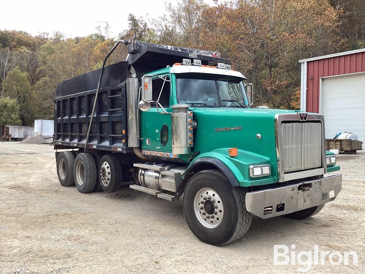 western-star-4900fa-image-3