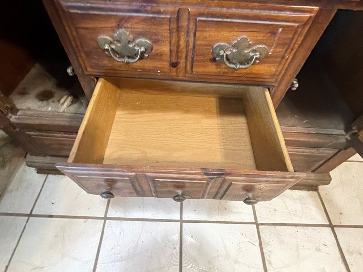 #3740-•-wooden-glass-hutch-image-10