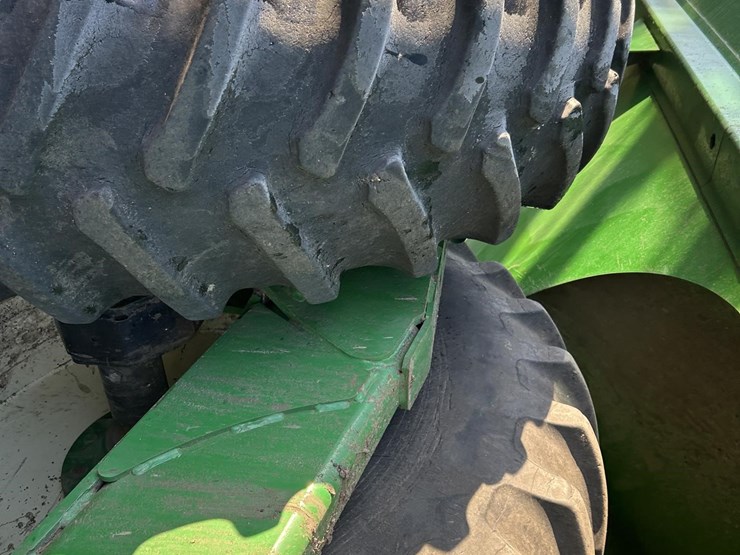 2010-parker-1348-image-35