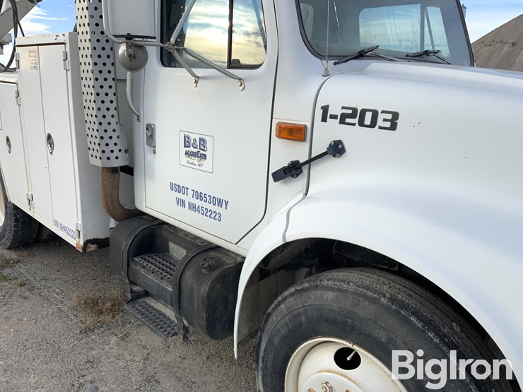 international-4900-image-16