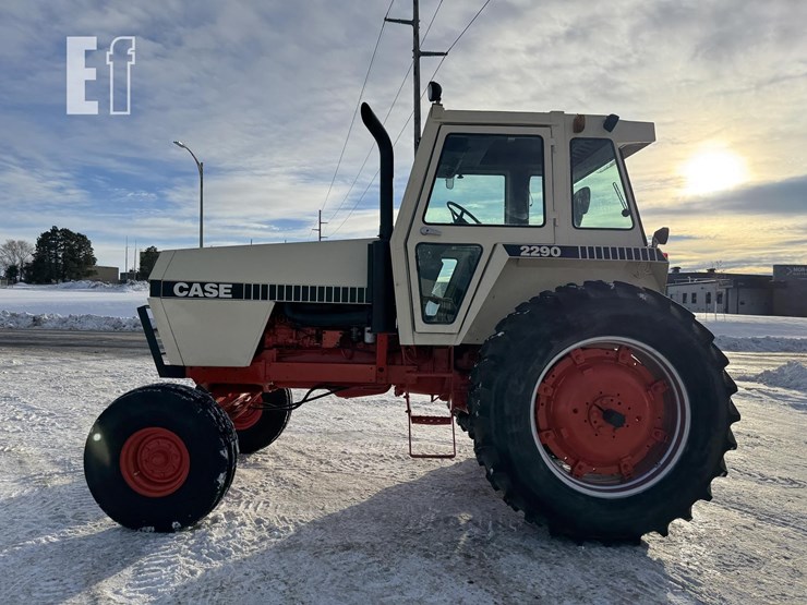 j-i-case-2290-image-7