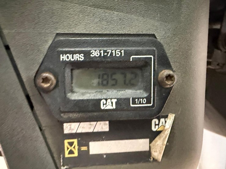 caterpillar-247b-image-24