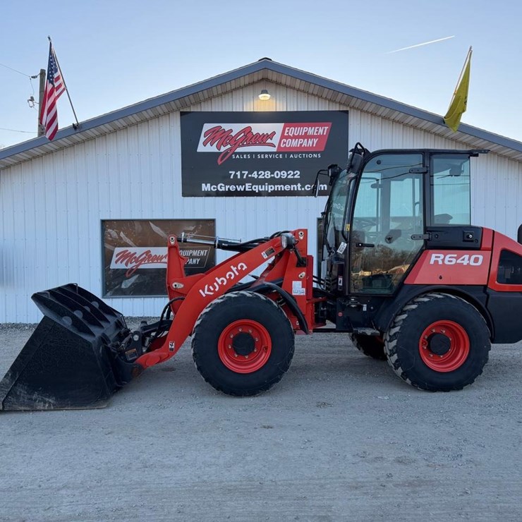 2023 KUBOTA R640