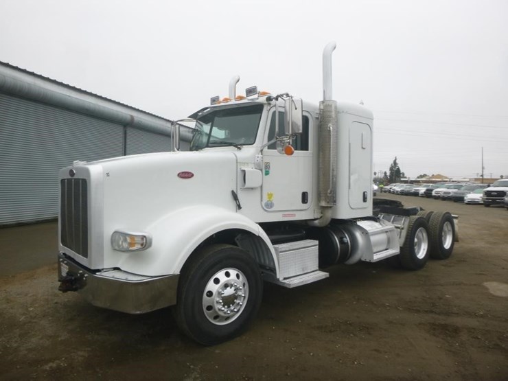 2014-peterbilt-367-image-1