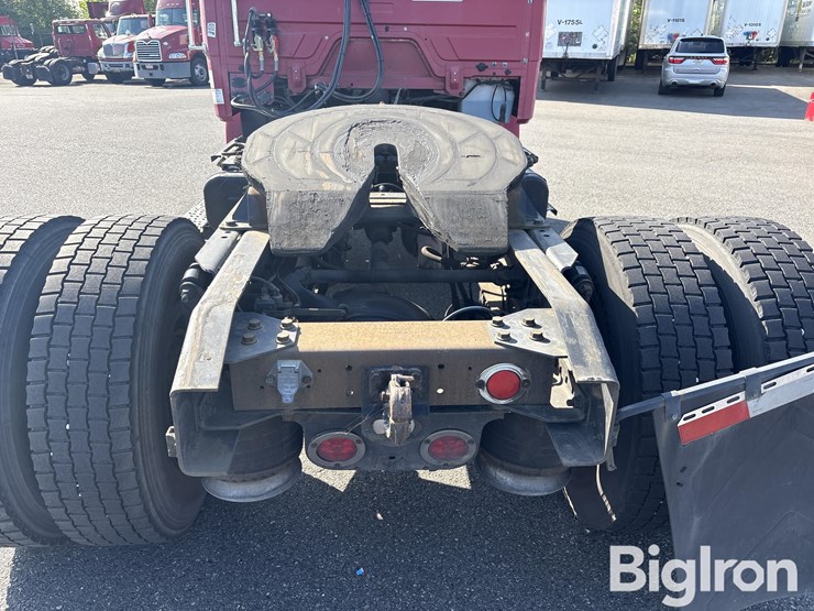 freightliner-fl70-image-19