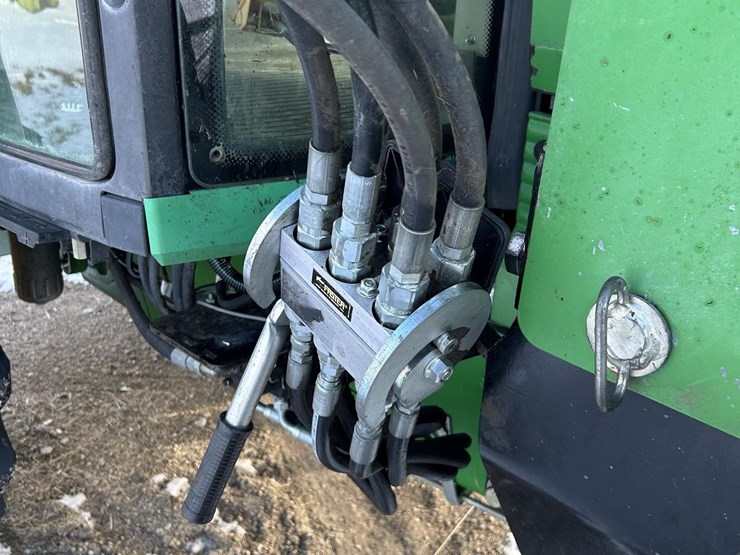 john-deere-7230-premium-image-24