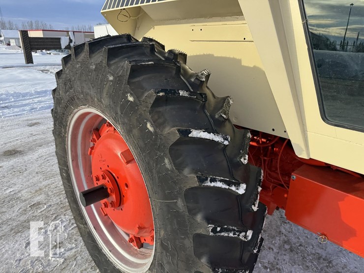 j-i-case-2290-image-30