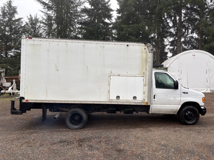 2005-ford-e450-sd-image-6