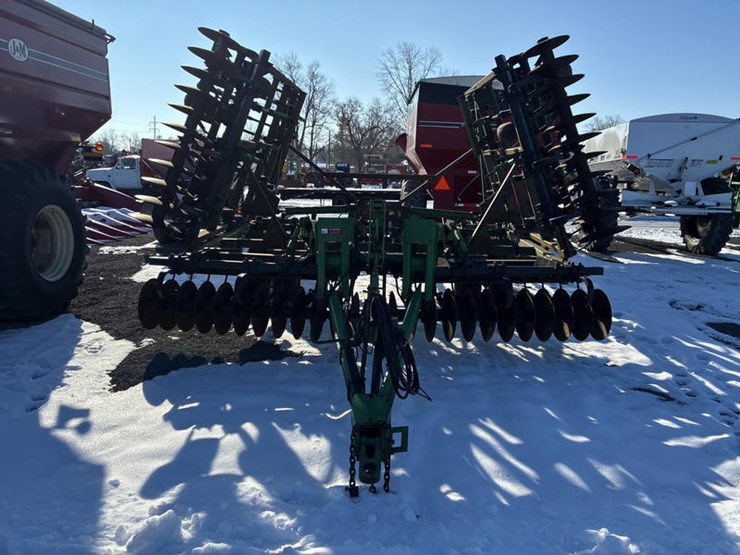 john-deere-726-image-3