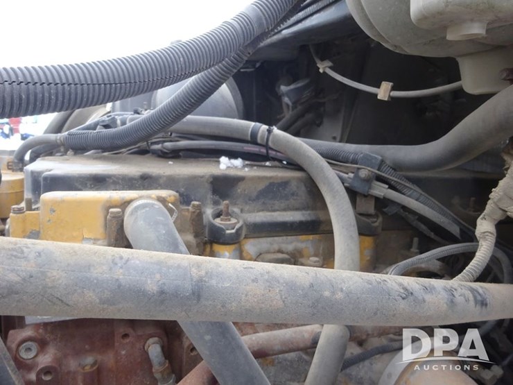 2007-freightliner-columbia-112-image-73