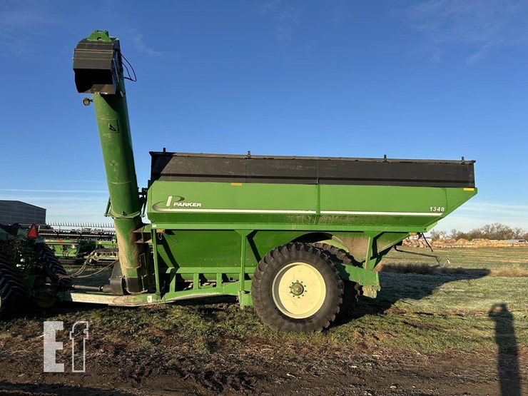 2010-parker-1348-image-2