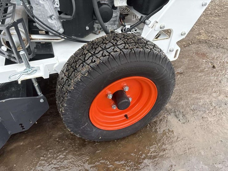 2023-bobcat-wb700-36in-walk-behind-mower-image-8