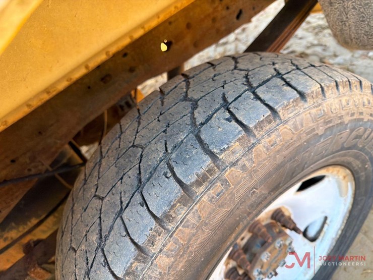 ford-f250-xl-image-10