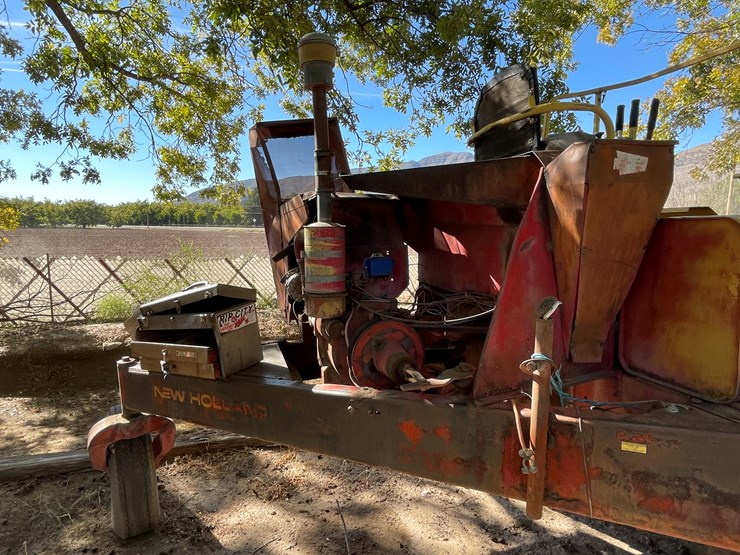 #3653-•-new-holland-swather-image-12