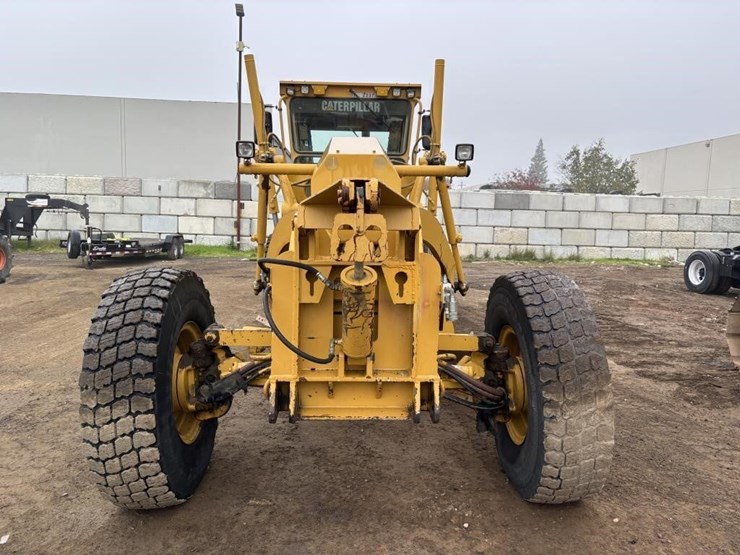 2005-caterpillar-143h-image-6