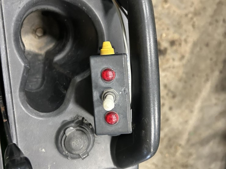 john-deere-1025r-image-13