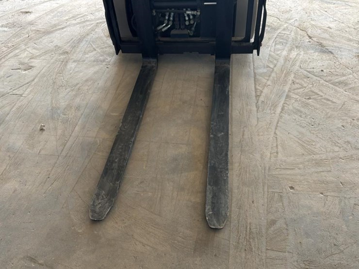 #112-•-2021-clark-s25cl-forklift-image-16