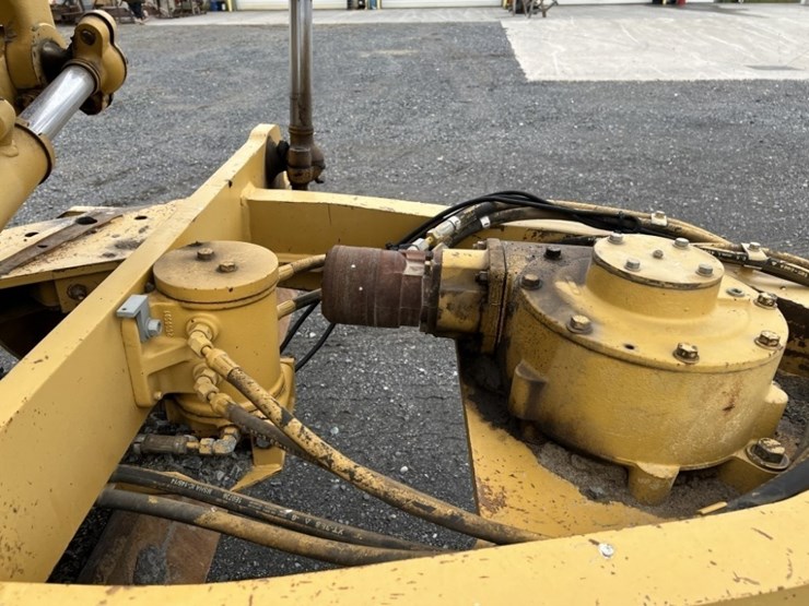 2006-caterpillar-160h-image-37