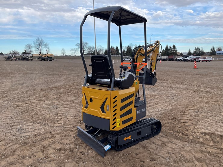 #9227-•-2025-unused-cfg-mini-excavator-image-3