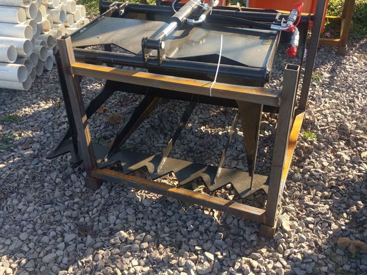 unused-mini-skid-steer-wood-grabber-model-hwg44-image-1