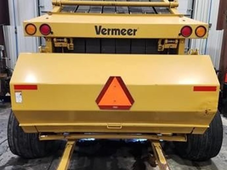 2008-vermeer-605m-image-6
