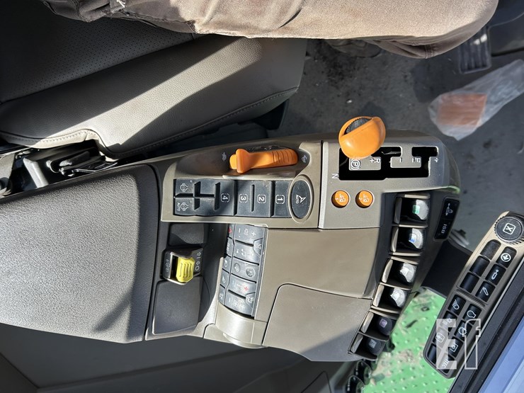 2023-john-deere-9rx-590-image-75