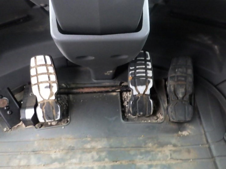 2017-caterpillar-950m-image-44