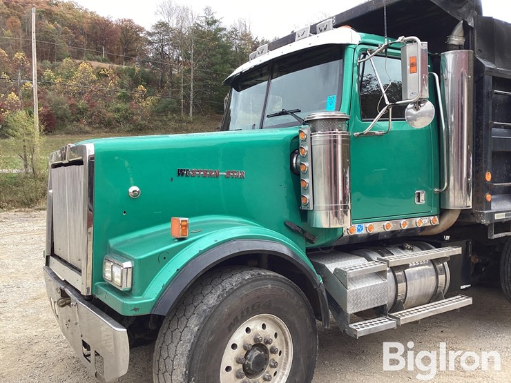 western-star-4900fa-image-9