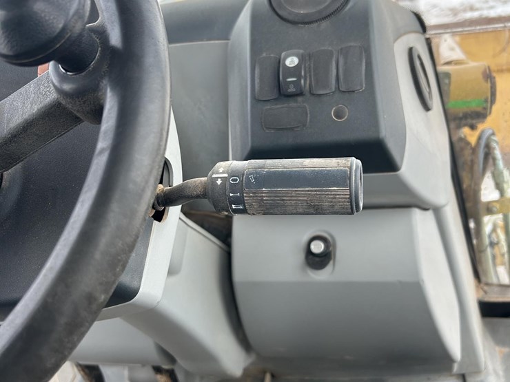 caterpillar-420e-image-56