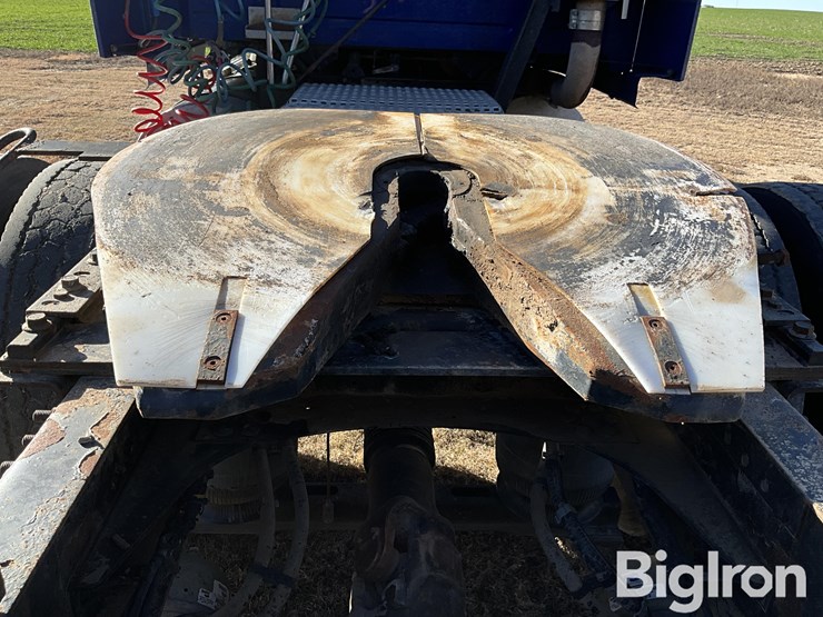 2006-volvo-vnl-t/a-truck-tractor-w/sleeper-image-9