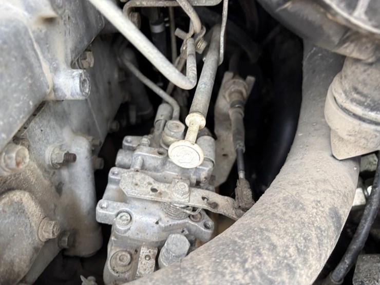 2006-caterpillar-246b-image-36